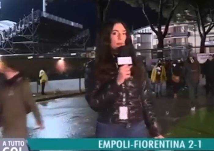 Il caso della giornalista tv e il baffo rosso per pulirsi la coscienza