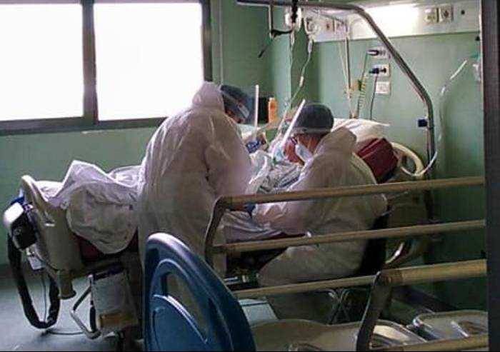 Morti Covid: a Modena quasi tutti vaccinati pluripatologici