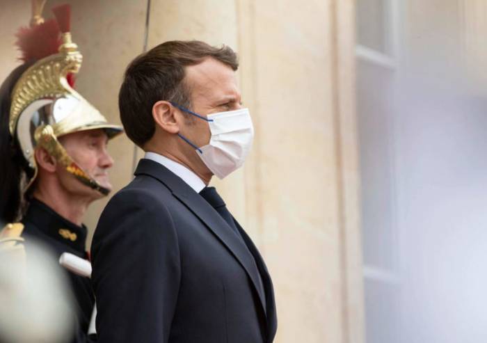 La Francia torna in sè: stop a mascherina all'aperto e pass vaccinale