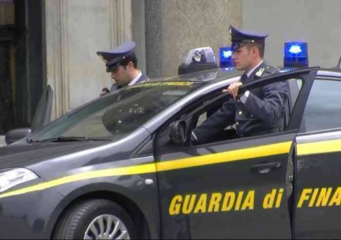 Frode e bancarotta fraudolenta, 12 indagati nel reggiano