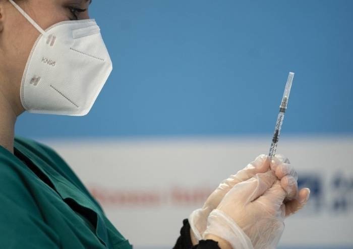 Vaccinazioni over 50 non decollano, nemmeno con l'obbligo sul lavoro
