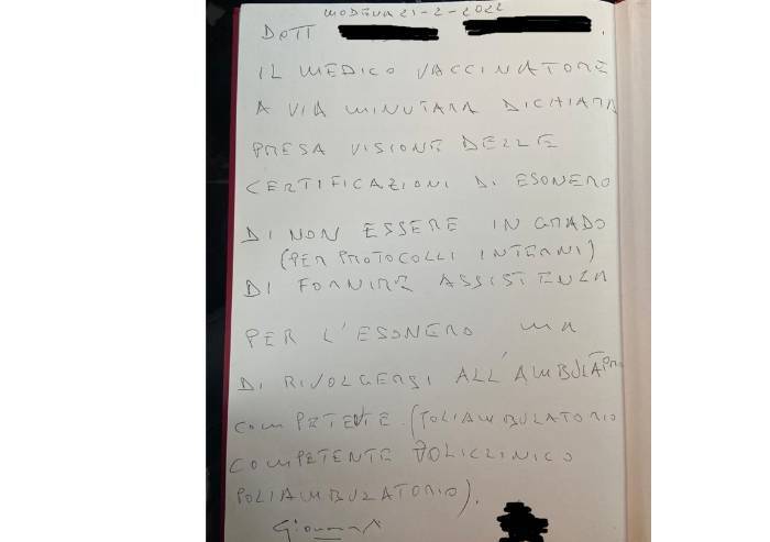 'Esonero dal vaccino, cosìvengono esclusi i medici vaccinatori'