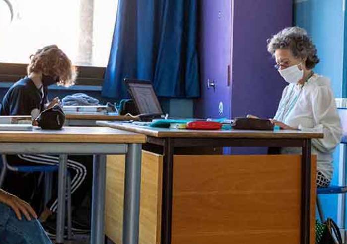 Covid a Modena, le classi in quarantena scendono a 21