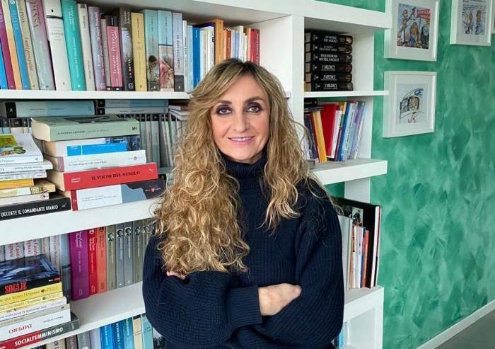 'Irlanda taglia accise su carburante da oggi: Italia ci pensa, ma non c'è più tempo'