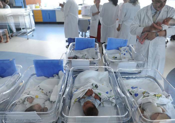 'Denatalità, le persone nascono libere: ma la sinistra non lo accetta'