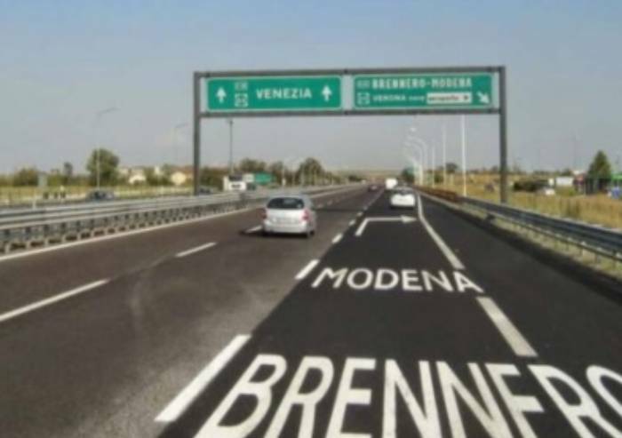 A22, Modena apre a pedaggi locali ma è polemica su CDA