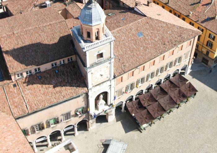 Uffici comunali, anche a Modena da domani addio al Green pass