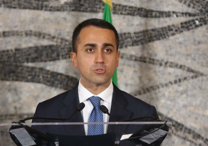 La mossa di Di Maio: Italia espelle 30 diplomatici russi