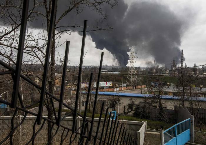 Guerra in Ucraina, offensiva sul Donbass: ultimatum del Cremlino