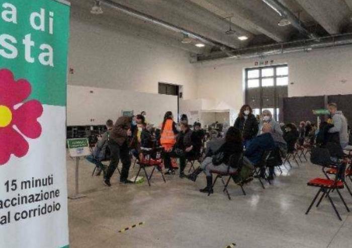 Piove dentro i locali frigo dell'Hub vaccinale, problema risolto