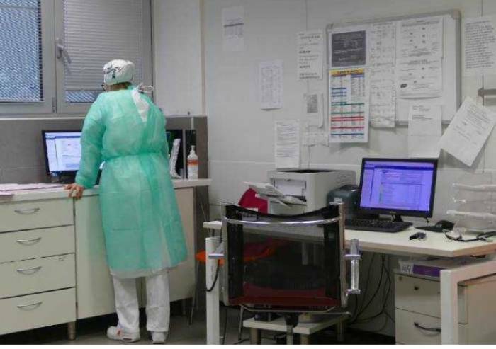 Carpi: portato al Pronto Soccorso, aggredisce i sanitari