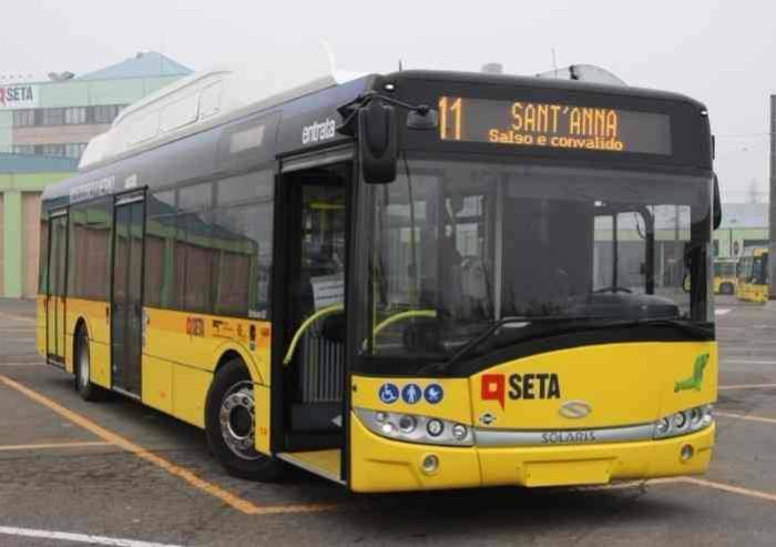 Aggredisce il controllore sul bus: denunciata 58enne