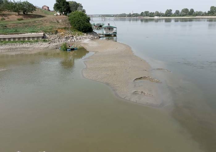Emergenza idrica, Comune Modena vieta uso extradomestico dell'acqua
