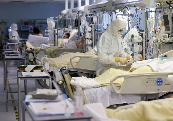 Covid, ancora 11 morti in Emilia Romagna. A Modena 736 nuovi casi
