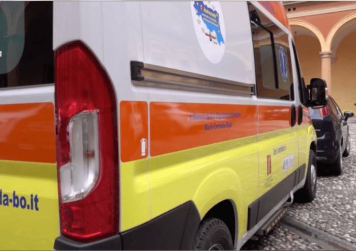 Bologna: 55enne colto da malore sulla torre degli Asinelli