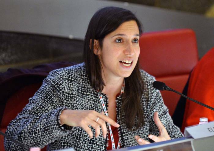 Schlein candidata col Pd: 'La destra schiaccia democrazia e diritti'