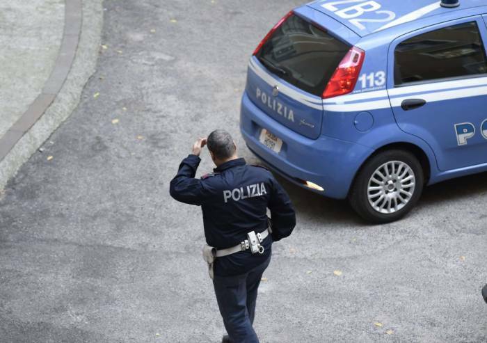 Bologna, donna uccisa con una mazza dall’uomo che la perseguitava