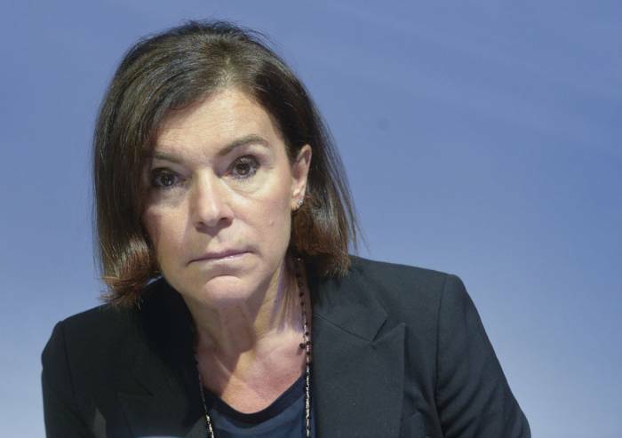 Caro energia, tema cruciale da discutere in Europa, basta parlare di fascismo