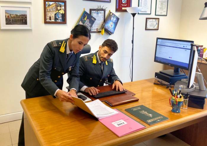 Bologna, maxi frode all'Inps: fatture false per oltre 10 milioni