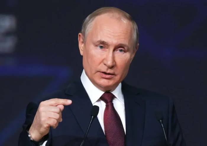 Putin ora mobilita la Russia: 'Useremo ogni mezzo per difenderci'