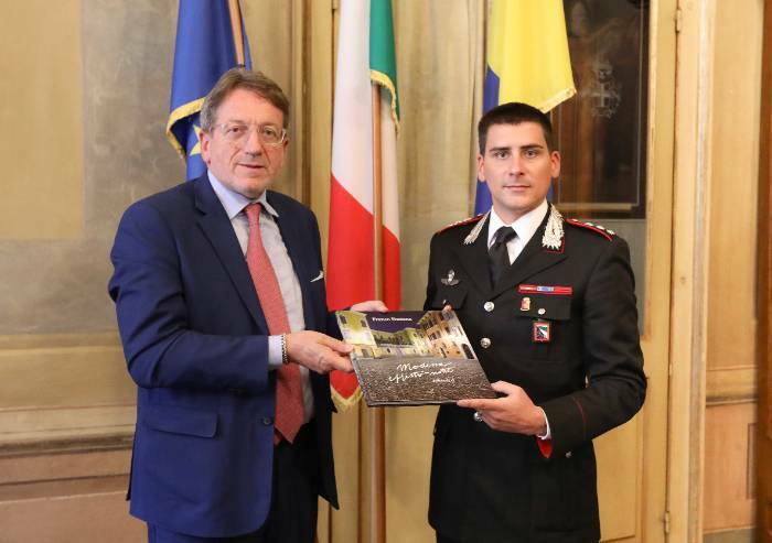Modena, sindaco saluta nuovo comandante dei carabinieri La Verghetta