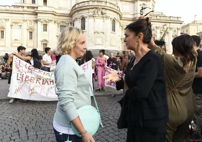 Aborto, Boldrini contestata replica: 'Allora fatevi difendere da Fdi'