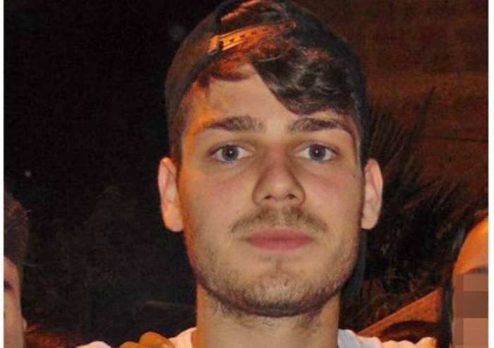 Malore improvviso durante partita di calcetto: muore 21enne
