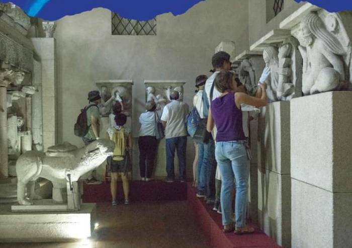 Tutti a toccare le metope originali: è polemica sull'iniziativa al museo del Duomo