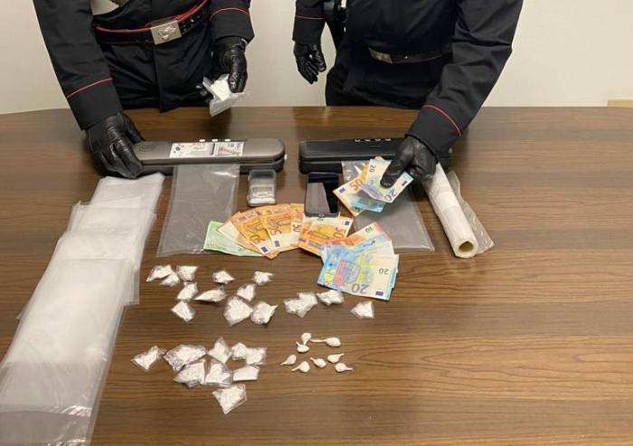 Marano: fermato dai Carabinieri, addosso e a casa aveva 110 grammi di cocaina