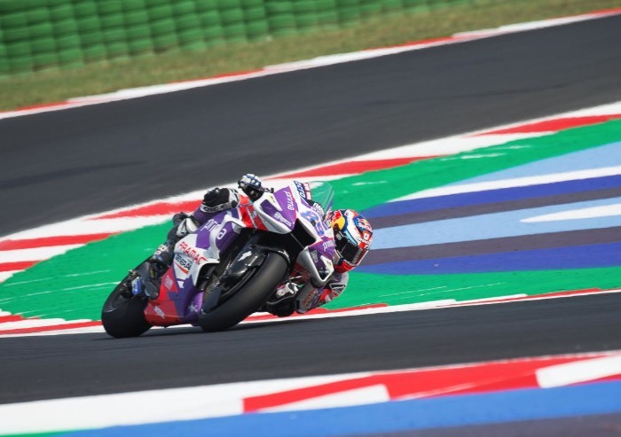 MotoGP Australia, Martin parte davanti a tutti