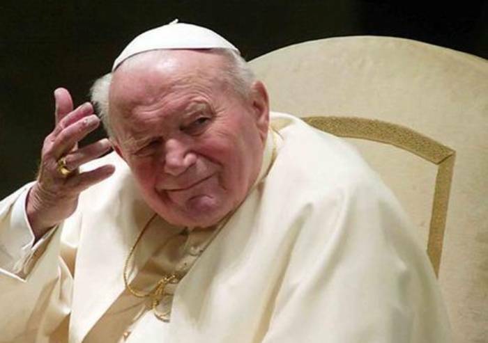 'Mai più la guerra': l'appello di Papa Giovanni Paolo II risuona oggi