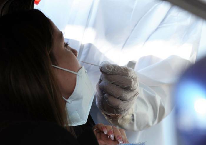 Covid, 23 decessi in Emilia Romagna e 2151 contagi
