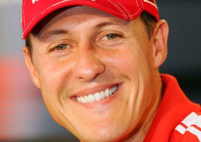 Schumacher compie 54 anni: l'abbraccio di Maranello