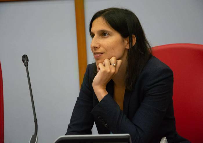 Pd, ultimo sondaggio ribalta pronostici: Schlein davanti su Bonaccini