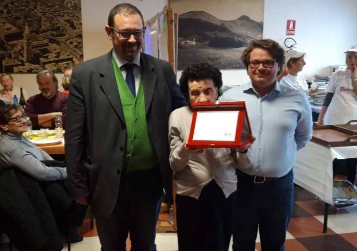 Morta a 105 anni Maria Benassi, la tesserata Pd più longeva d’Italia