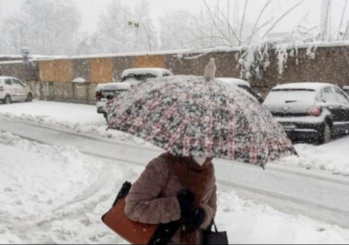 Torna il maltempo: temperature in picchiata, neve a bassa quota