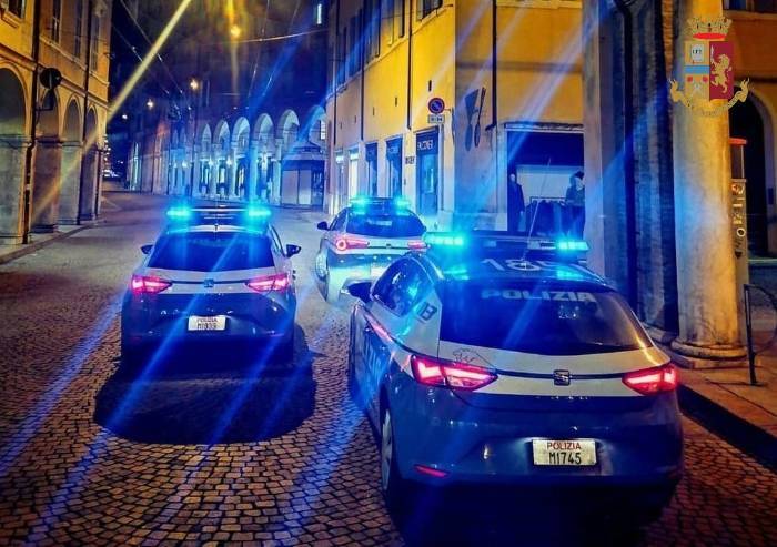 Modena, spaccata in locale in centro: arrestato 47enne italiano