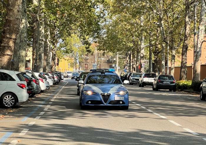 Modena, in auto con attrezzi per furti d'auto: arrestati due stranieri