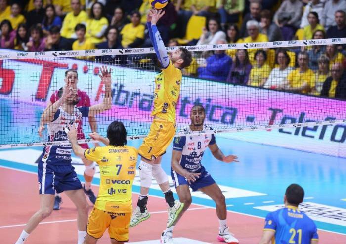 Modena Volley, passo falso Valsa al Palapanini: vince Piacenza