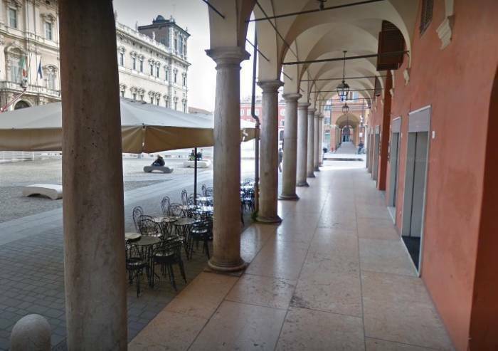 'Quattro furti in 4 mesi in locale di Piazza Roma, non si può continuare così'