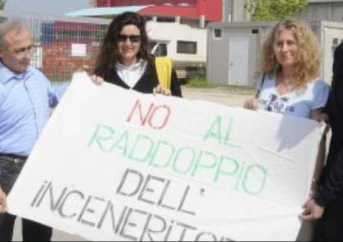 Negrini (Fdi): 'Emergenza rifiuti, ricordo bene quando l'assessore Filippi protestava contro Hera'