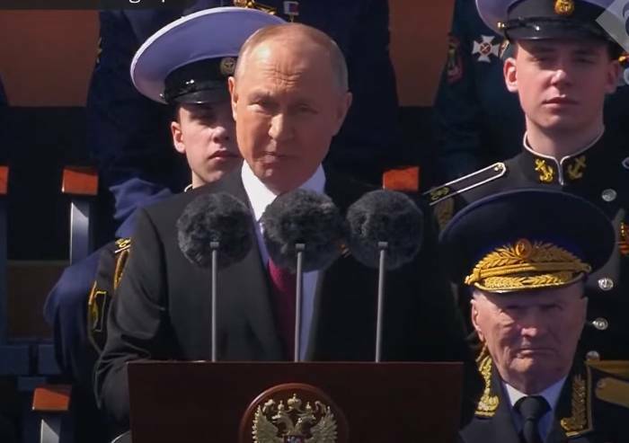 Putin: 'Dall’Occidente guerra reale contro la Russia'