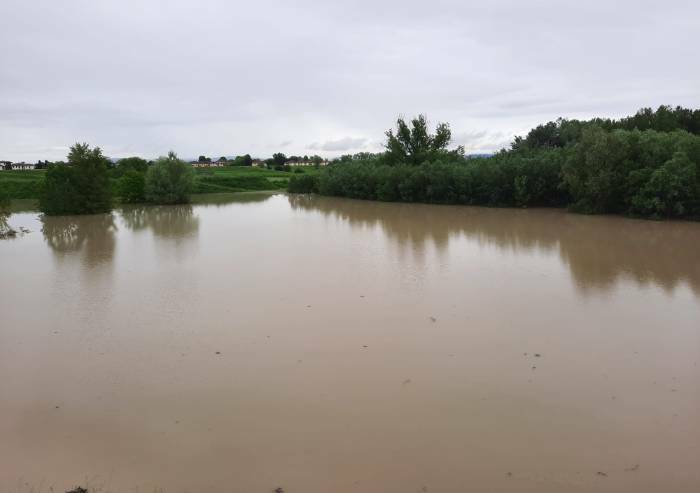 Allerta rossa fiumi, scuole chiuse anche nella Bassa e in parte a Carpi