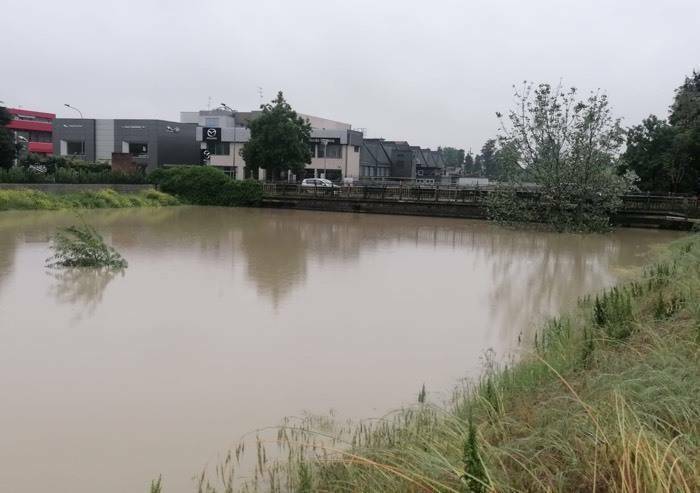 Piene, riaperti ponti Veggia, Fossalta, chiudono a Concordia e Cavezzo