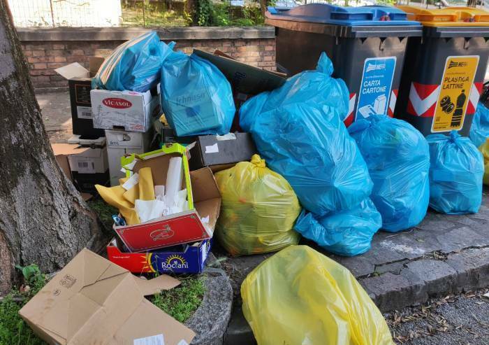 Lega Modena: 'Tari e rifiuti, porta a porta inefficace e costoso'