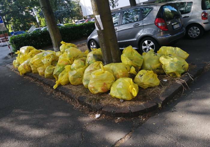 Modena, rifiuti in mostra: un nuovo astrattismo