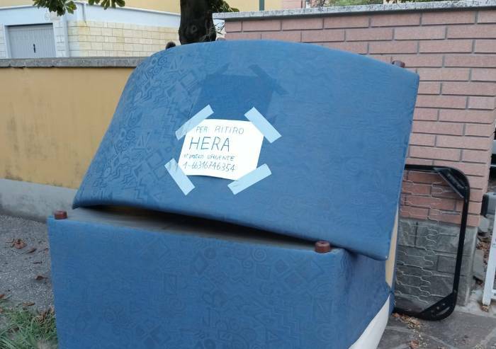 Modena, ritiro rifiuti ingombranti: Hera in ritardo da 15 giorni