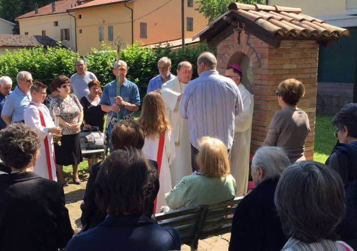 Bastiglia, inaugurata dal vescovo una Maestà dedicata alla Madonna