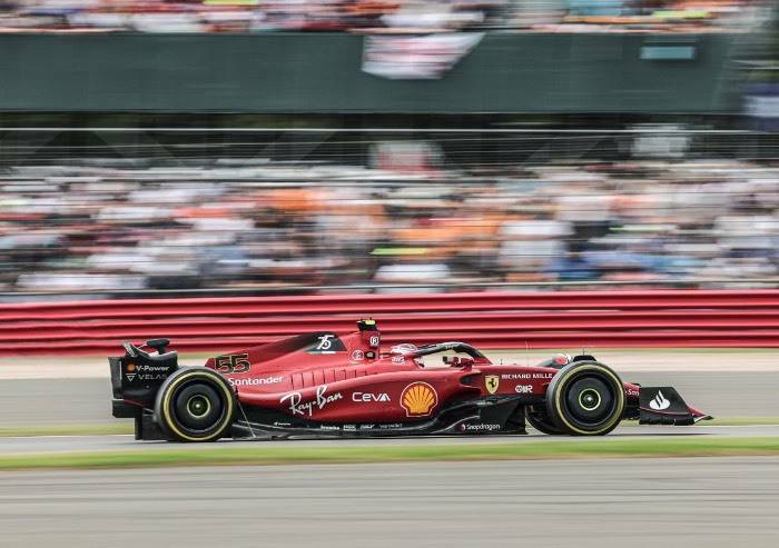 Sainz infiamma Monza: finalmente pole
