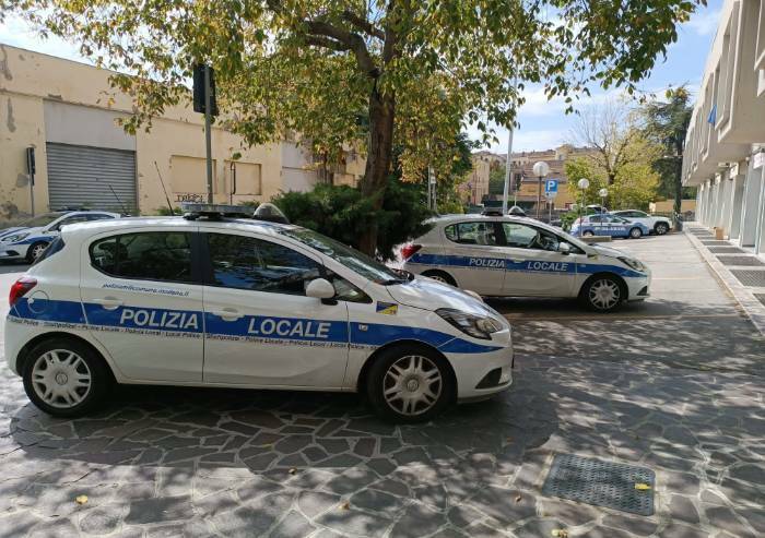 Modena, blitz polizia, polizia locale e Finanza all'Errenord